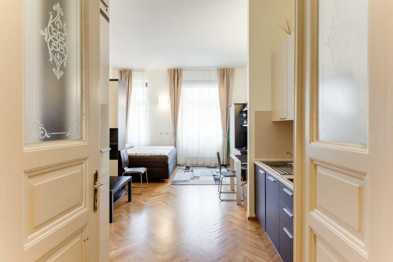 Halkova Studio Praag Buitenkant foto