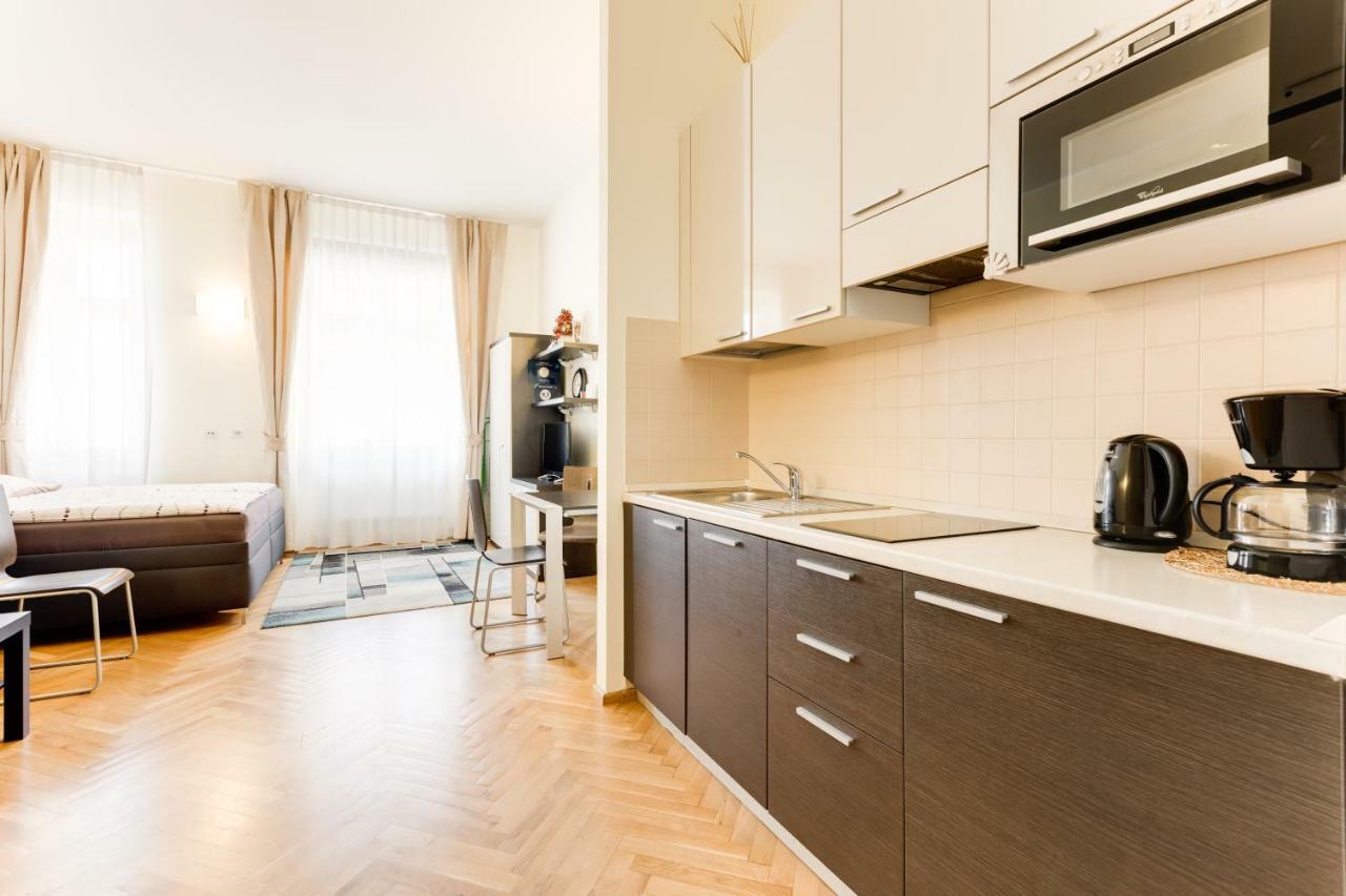 Halkova Studio Praag Buitenkant foto